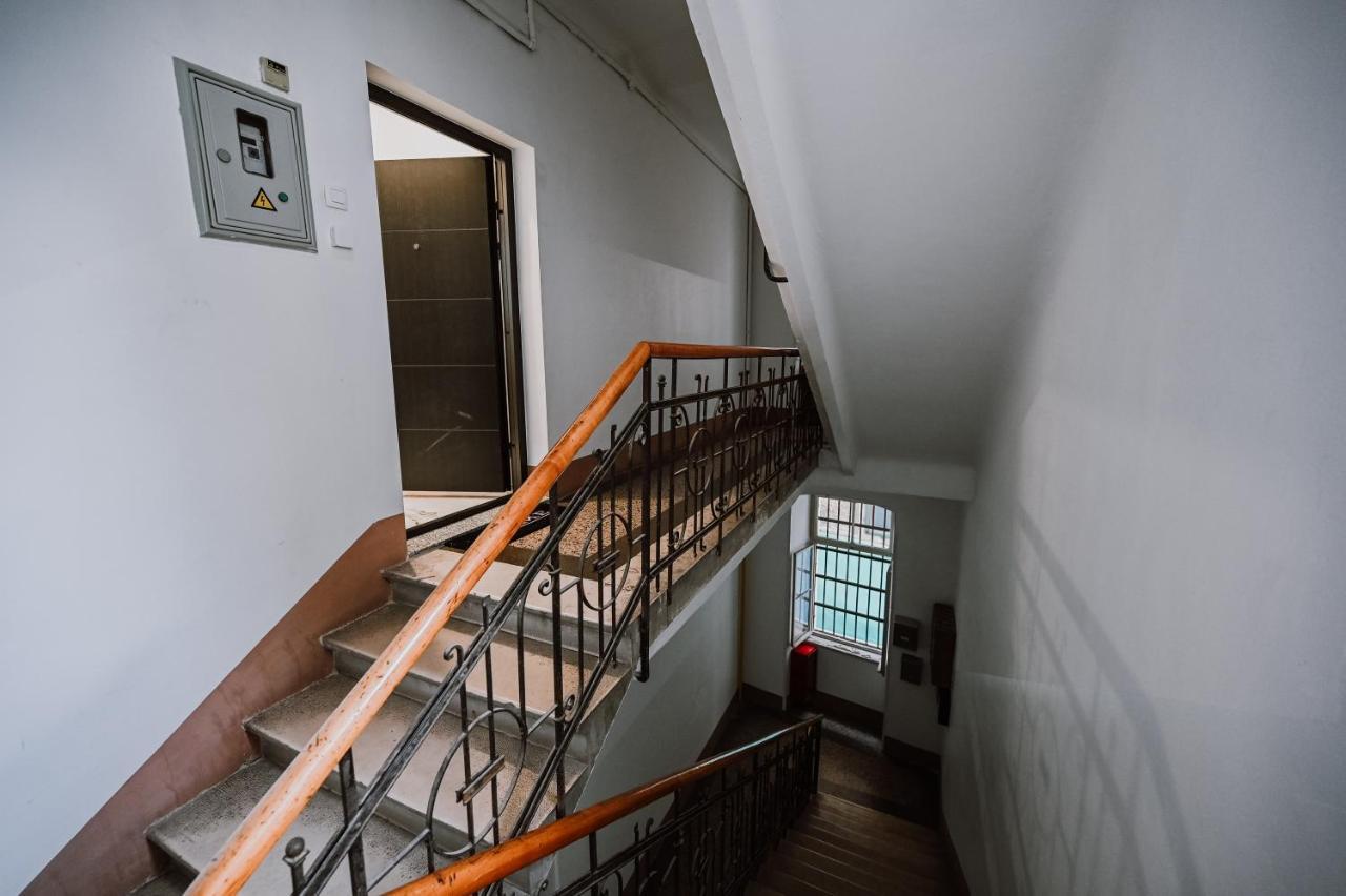 Old Square Apartment Рийека Екстериор снимка